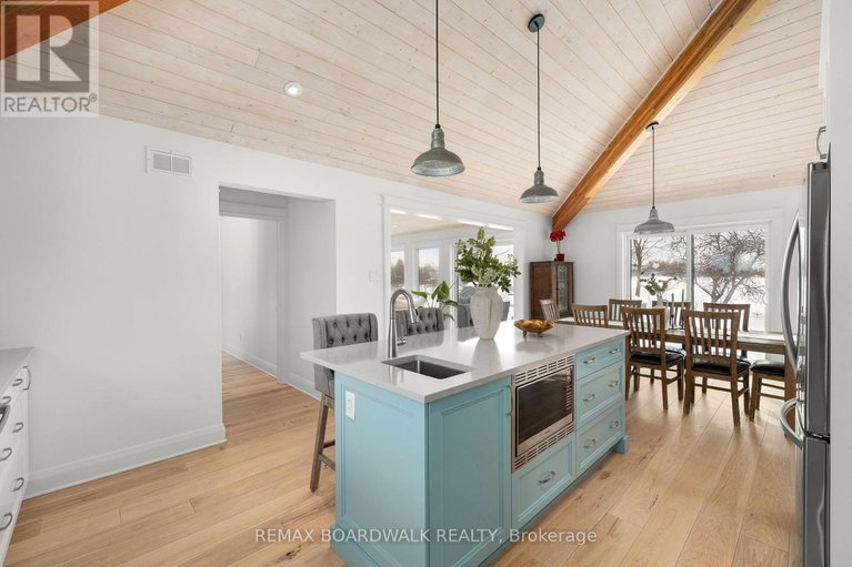 29262950/205-westar-farm-way/remainder-of-stittsville-area/ottawa/ontario/K0A1B0_18