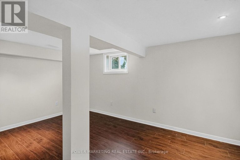 28690324/528-mutual-street/castle-heights/ottawa/ontario/K1K1C6_28
