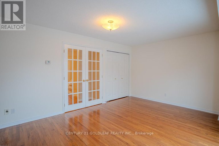 29137648/4-schoolhouse-private/lindenlea/ottawa/ontario/K1M2J5_26