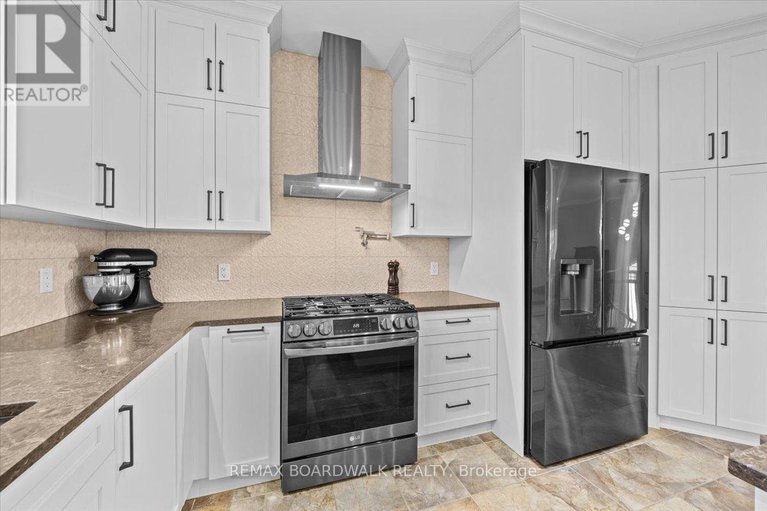 29287294/3421-summerbreeze-drive/osgoode/ottawa/ontario/K0A2W0_14