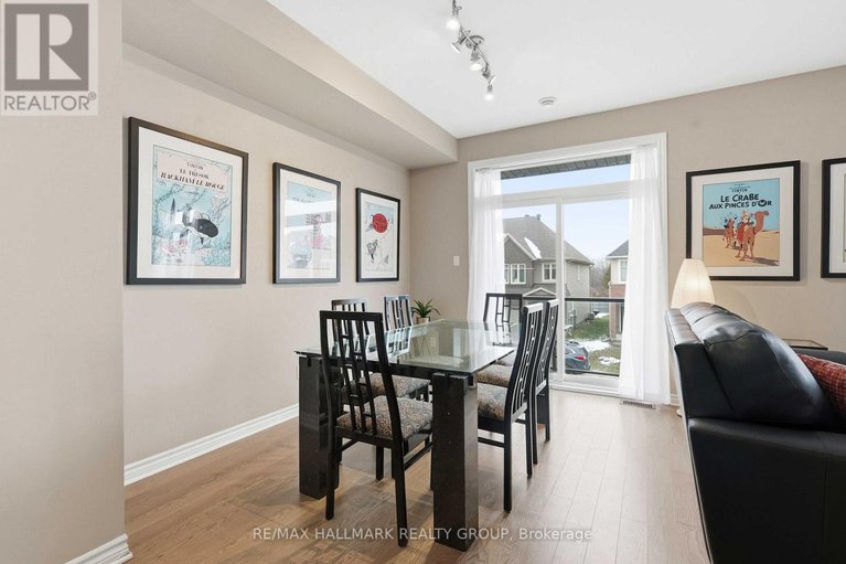 29120732/210-hawkmere-way/blossom-parkkemp-parkfindlay-creek/ottawa/ontario/K1T0R5_11