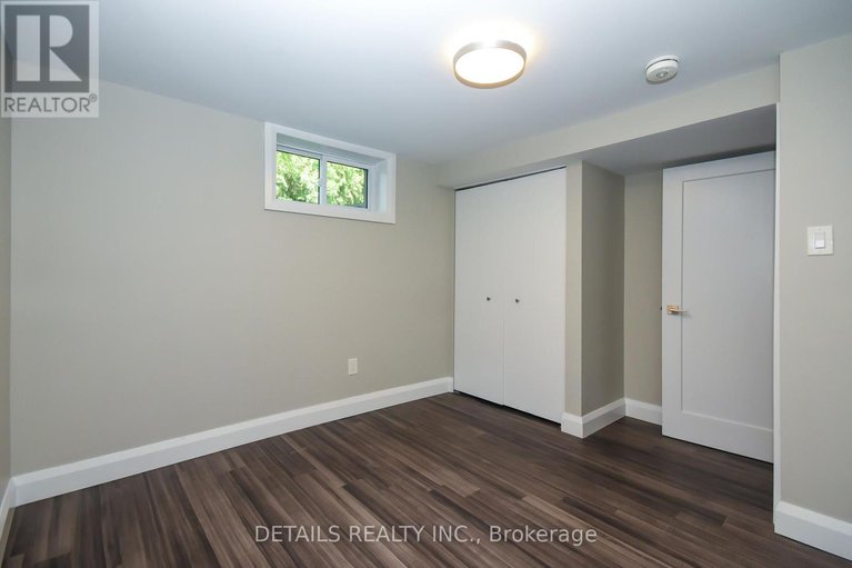 28587283/1300-field-street/bel-air-park/ottawa/ontario/K2C2R3_32