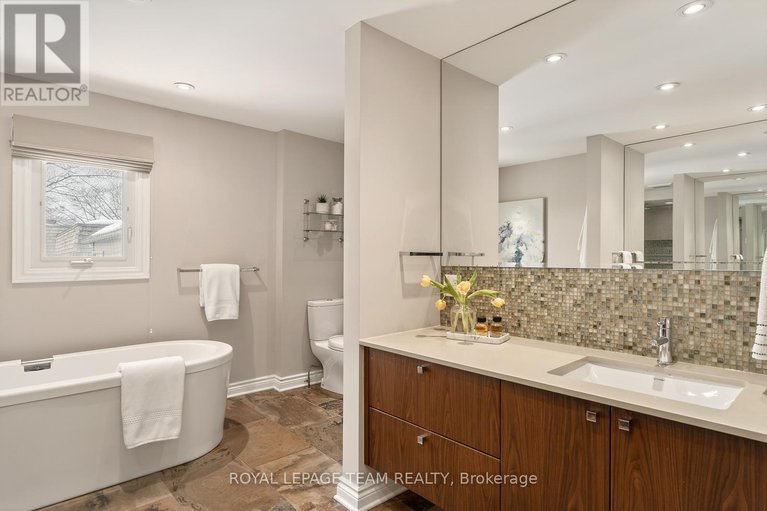 29413398/729-ludgate-court/beaconwood/ottawa/ontario/K1J8K8_28