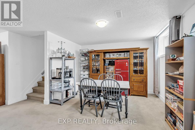 28273592/2114-helene-campbell-road/cedargrovefraserdale/ottawa/ontario/K2J4J2_36
