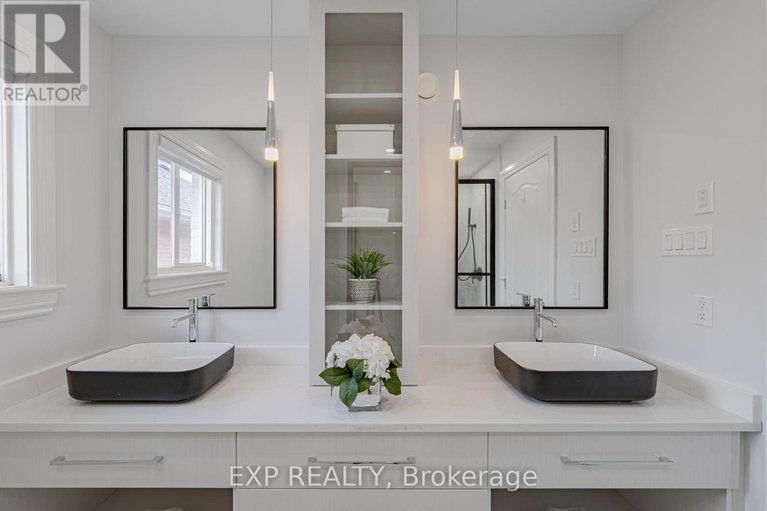 29038372/15-wellsmere-court/rideau-heightsrideau-river/ottawa/ontario/K2E8C2_40