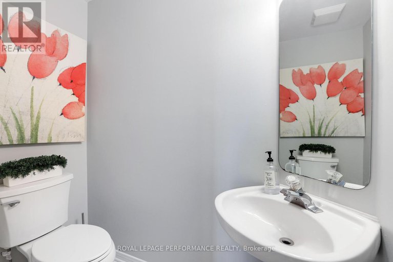 28809857/824-covehead-crescent/riverside-southgloucester-glen/ottawa/ontario/K1V1M3_11