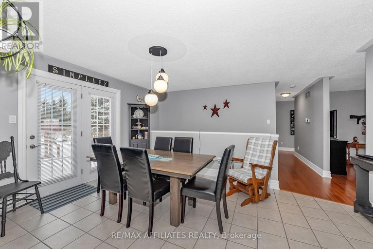 29099870/11-grove-street/iroquois/south-dundas/ontario/K0E1K0_11