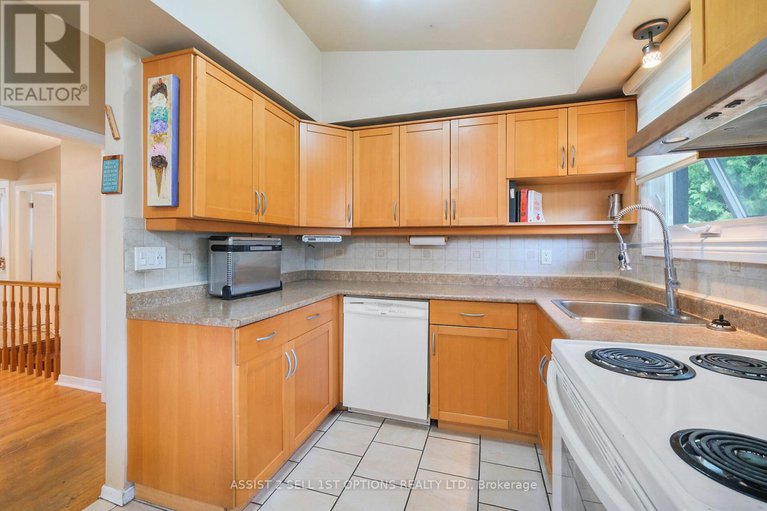 28641583/24-barnes-crescent/leslie-park/ottawa/ontario/K2H7C2_15