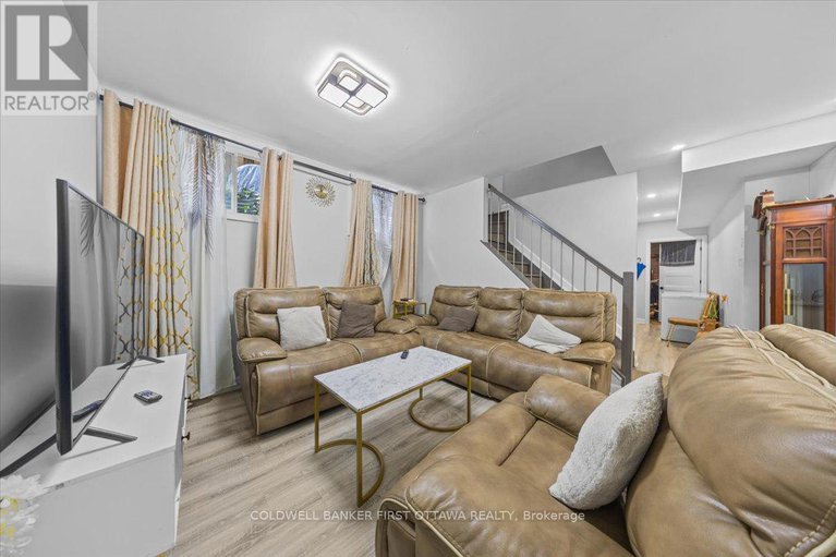 28927561/562-queen-mary-street/overbrookcastle-heights/ottawa/ontario/K1K1W1_31