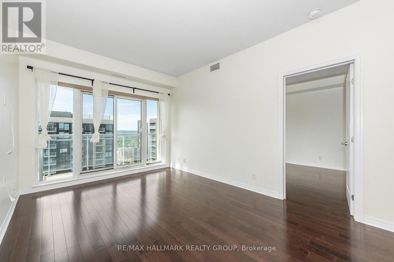 28537362/ph1-2702-242-rideau-street/sandy-hill/ottawa/ontario/K1N0B7_15