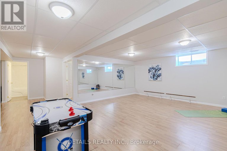 29332158/247-flodden-way/barrhaven-east/ottawa/ontario/K2G7E1_39