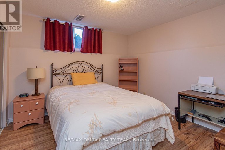 29649021/892-beauchamp-avenue/hiawatha-parkconvent-glen/ottawa/ontario/K1C3A7_30