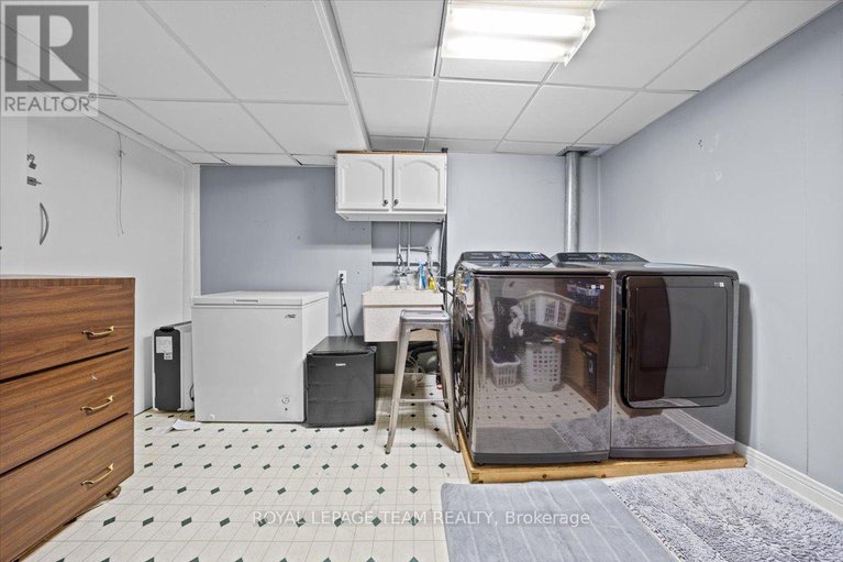29022386/1633-grey-nuns-drive/convent-glen-south/ottawa/ontario/K1C1T8_20