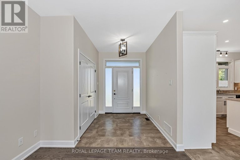 28774424/2500-kearns-way/osgoode-twp-north-of-reg-rd-6/ottawa/ontario/K4P1R9_10
