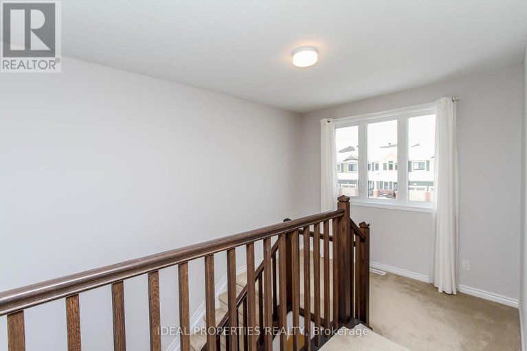 29355187/703-derreen-avenue/stittsville-north/ottawa/ontario/K2S2Z2_26