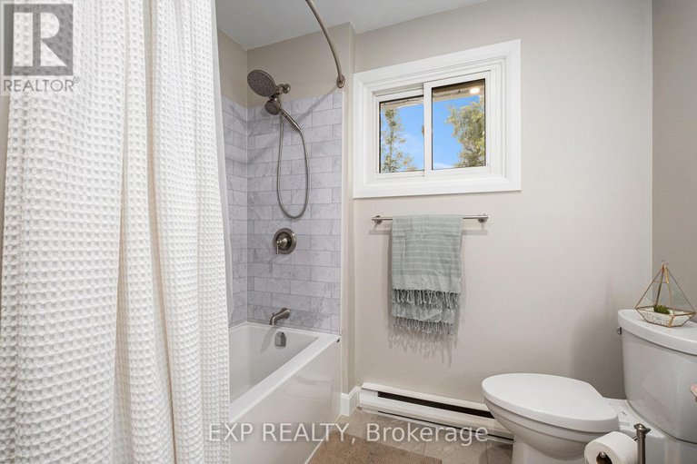 28902925/5-johanna-street/almonte/mississippi-mills/ontario/K0A1A0_19
