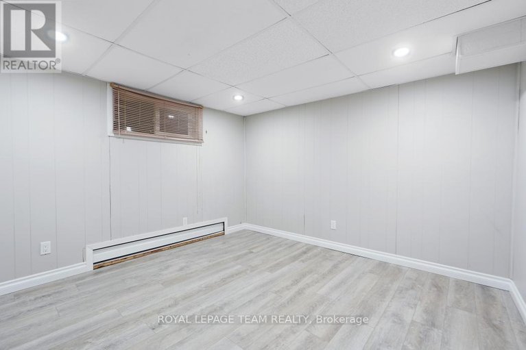 29514787/15-overlake-drive/borden-farmstewart-farmcarleton-heightsparkwood-hills/ottawa/ontario/K2E5V2_34