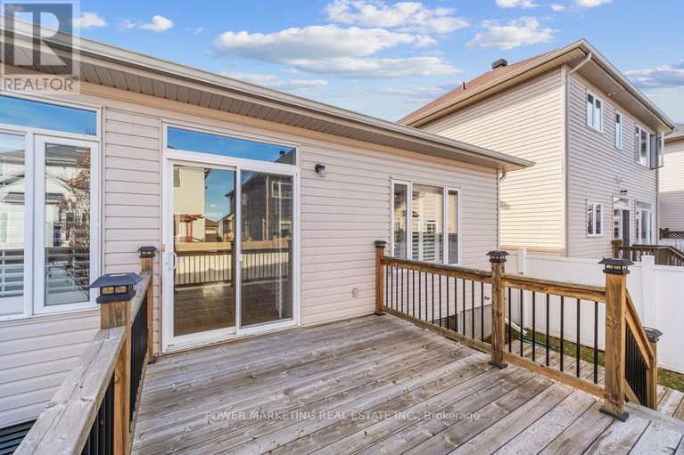 29407948/192-felicity-crescent/mer-bleuebradley-estatesanderson-park/ottawa/ontario/K1W0C2_32