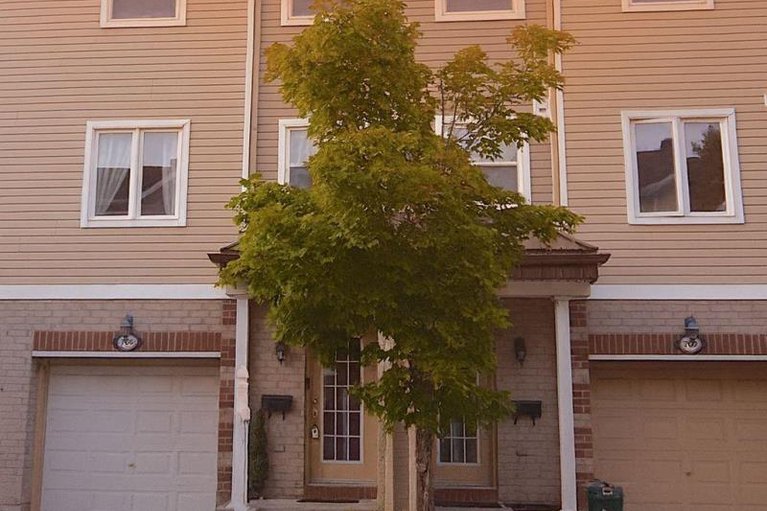 28876724/706-sanibel-private/westcliffe-estates/ottawa/ontario/K2H0A8_1