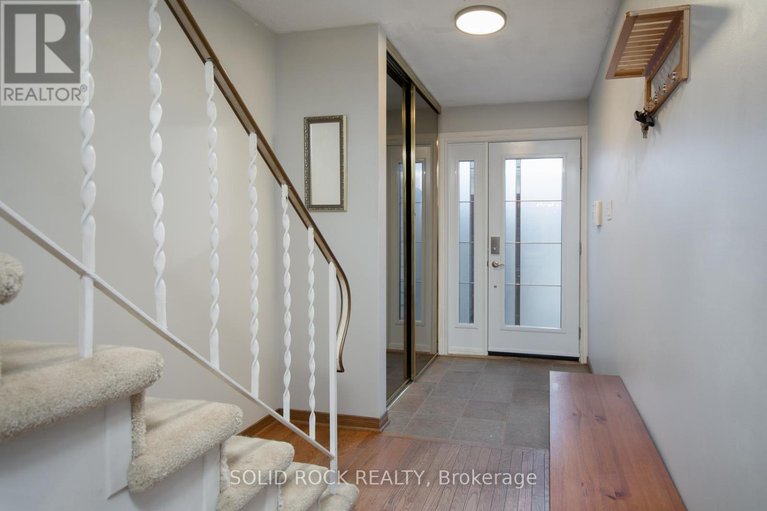 28965258/3-63-ramsgate-private/mooneys-bayriverside-park/ottawa/ontario/K1V8M4_9