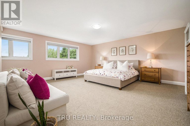 28764522/2465-marchurst-road/kanata-north-west/ottawa/ontario/K2W0H2_24
