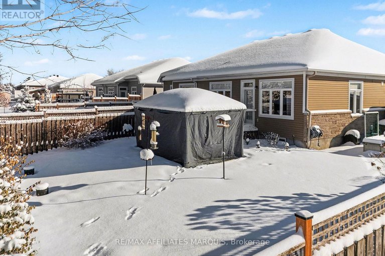 29266687/171-royal-landing-gate/north-grenville-twp-kemptville-south/north-grenville/ontario/K0G1J0_32