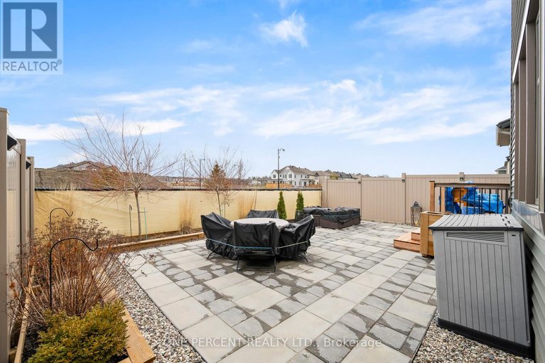 29563341/1002-showman-street/goulbourn-twp-from-franktown-rdsouth-to-rideau/ottawa/ontario/K0A2Z0_45