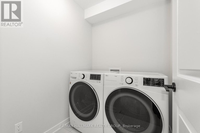 29405995/2260-copperhead-street/mer-bleuebradley-estatesanderson-park/ottawa/ontario/K1W4W6_41