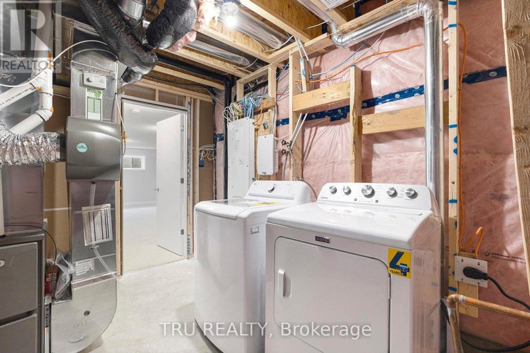28628636/531-oldenburg-avenue/btwn-franktown-rd-fallowfield-rd/ottawa/ontario/K0A2Z0_28