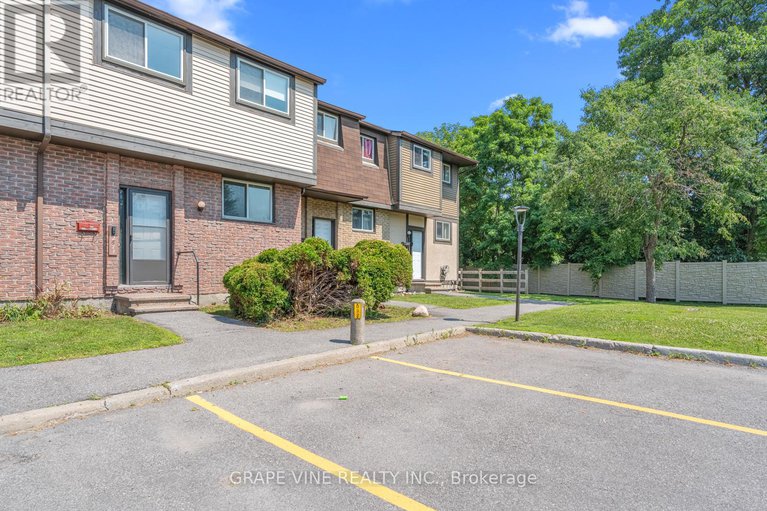 28628810/31-2671-pimlico-crescent/emerald-woodssawmill-creek/ottawa/ontario/K1T2A6_2