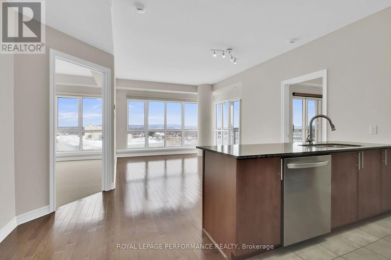27930686/1807-70-landry-street/vanier/ottawa/ontario/K1L0A8_9