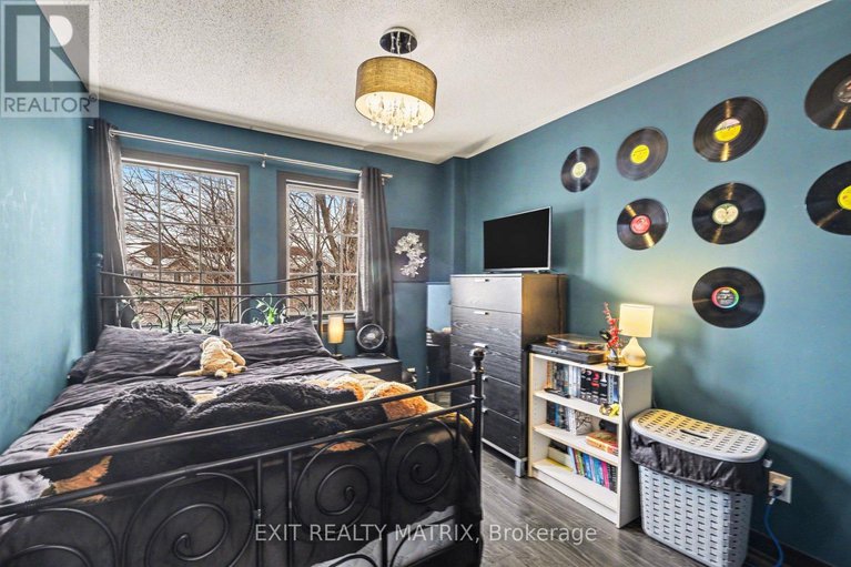 29379498/65-locheland-crescent/barrhaven-east/ottawa/ontario/K2G6H2_30