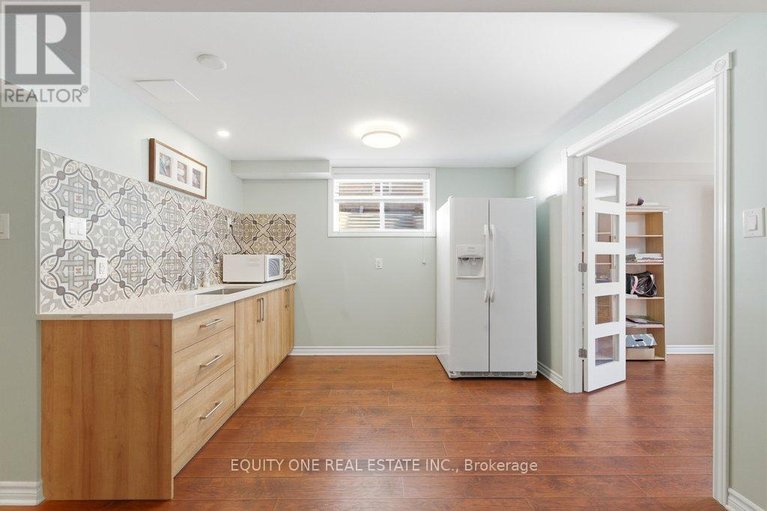 29590568/240-trailgate-street/riverside-southgloucester-glen/ottawa/ontario/K1V0Z9_45