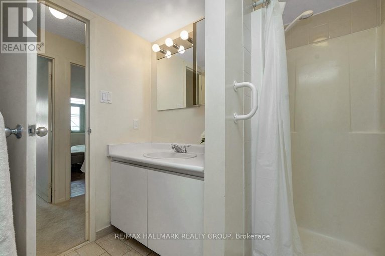 28717173/616-1025-grenon-avenue/fairfield-heights/ottawa/ontario/K2B8S5_22