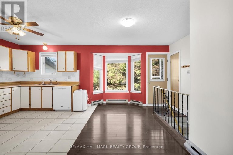 28982762/209-curry-street/kemptville/north-grenville/ontario/K0G1J0_17