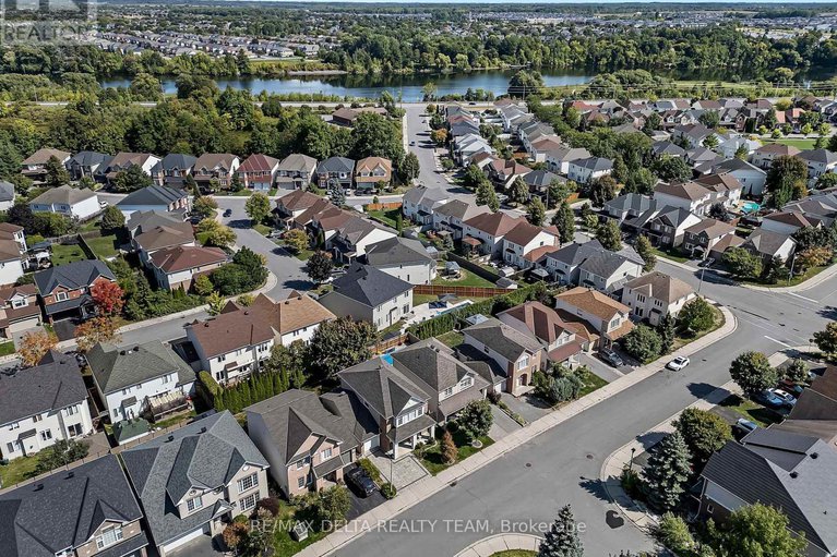 29375289/39-sunvale-way/barrhaven-east/ottawa/ontario/K2G6Y1_47