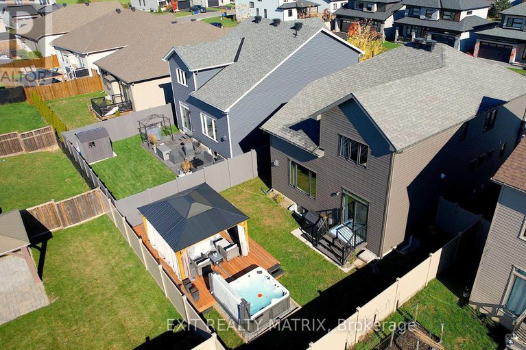 29373646/573-strasbourg-street/embrun/russell/ontario/K0A1W0_42