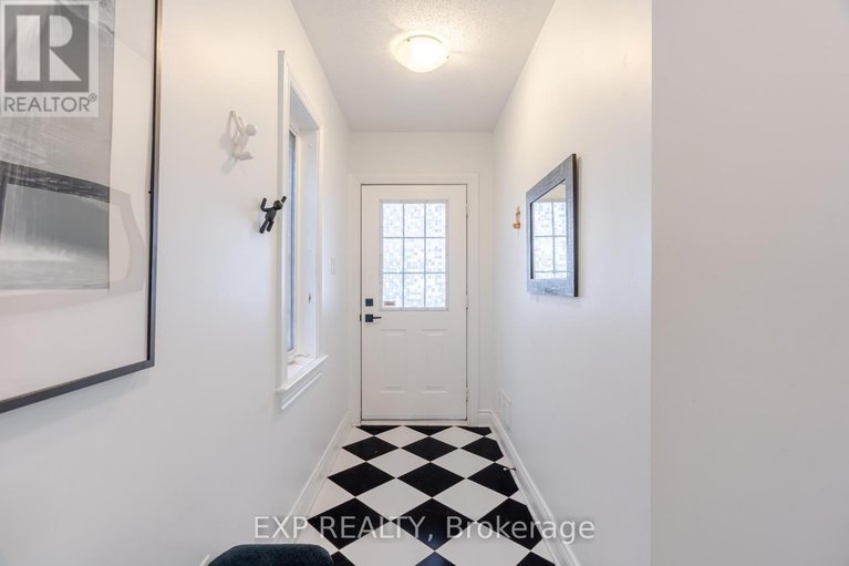 28562164/97-castle-glen-crescent/glencairnhazeldean/ottawa/ontario/K2L4G9_2