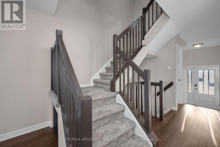 29427977/1538-briarfield-crescent/fallingbrookridgemount/ottawa/ontario/K4A1Z9_20