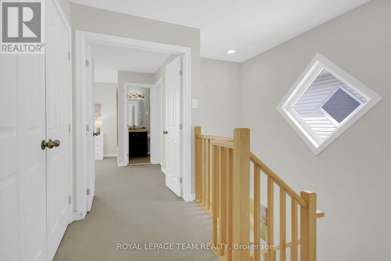28564570/239-waymark-crescent/bridlewood/ottawa/ontario/K2M0A6_23