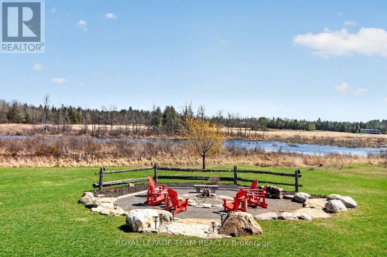 29640986/375-johnny-porter-drive/beckwith-twp/beckwith/ontario/K0A1B0_41