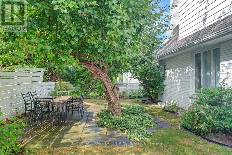 28797062/844-edgeworth-avenue/whitehaven/ottawa/ontario/K2B5L6_44