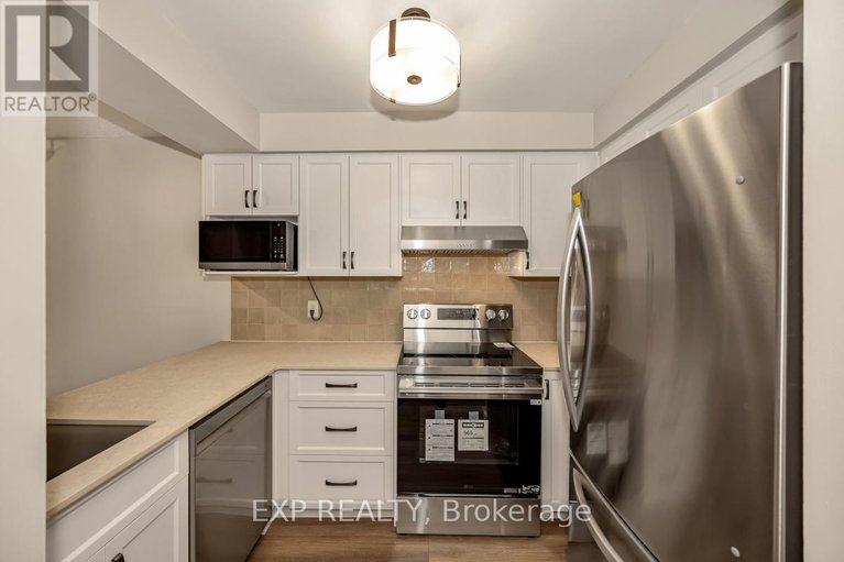 29666454/45-crispin-private/manor-park/ottawa/ontario/K1K2T7_5