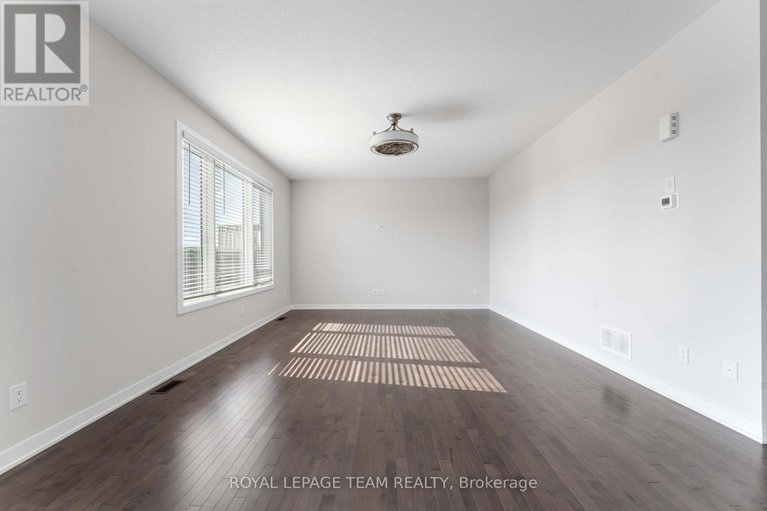 28703739/3040-travertine-way/half-moon-bay/ottawa/ontario/K2J6W9_9