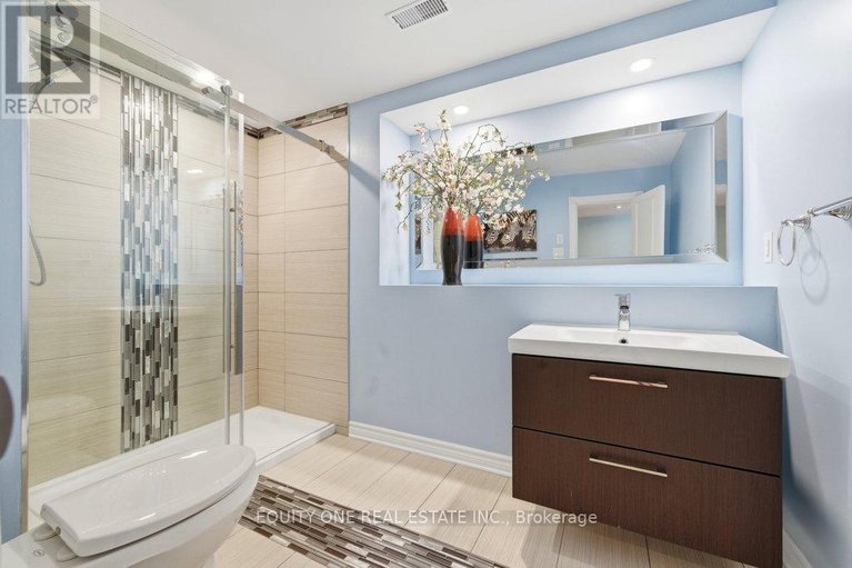 29590568/240-trailgate-street/riverside-southgloucester-glen/ottawa/ontario/K1V0Z9_47