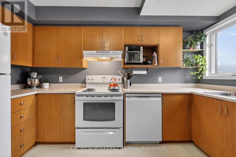 29680685/272-king-edward-avenue/lower-townbyward-market/ottawa/ontario/K1N7M1_4