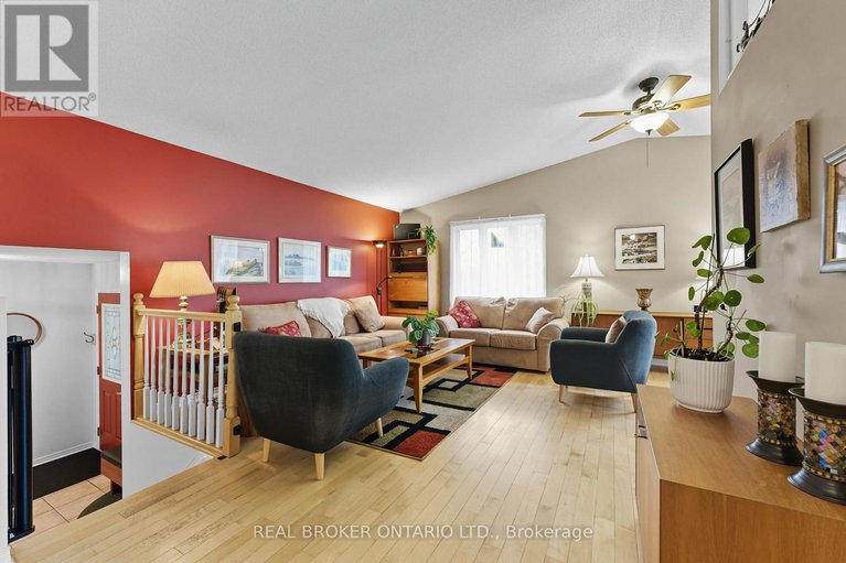 29420694/18-smith-road/north-grenville-twp-kemptville-south/north-grenville/ontario/K0G1T0_10