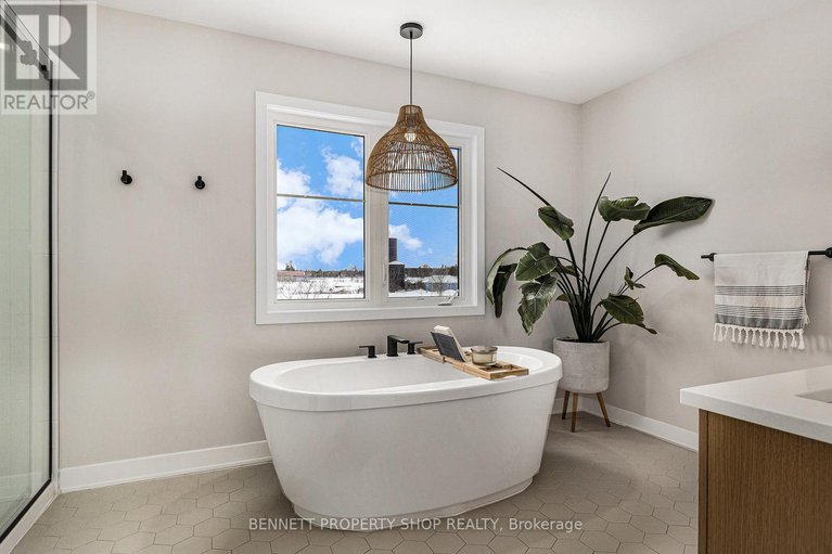 28055721/639-terrier-circle/goulbourn-twp-from-franktown-rdsouth-to-rideau/ottawa/ontario/K0A2Z0_16