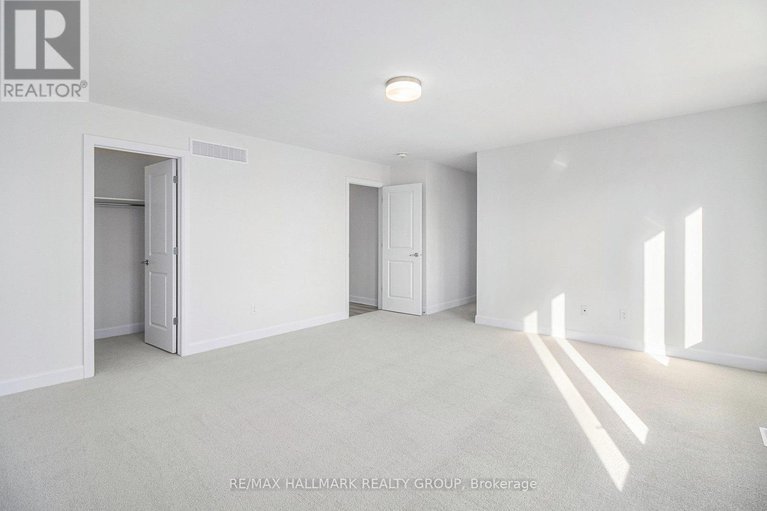 29086225/526-reflection-street/orleans-village/ottawa/ontario/K1W0S8_22