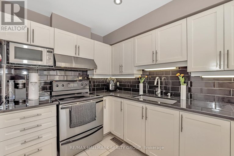 28310191/4193-owl-valley-drive/riverside-southgloucester-glen/ottawa/ontario/K1V1L9_17
